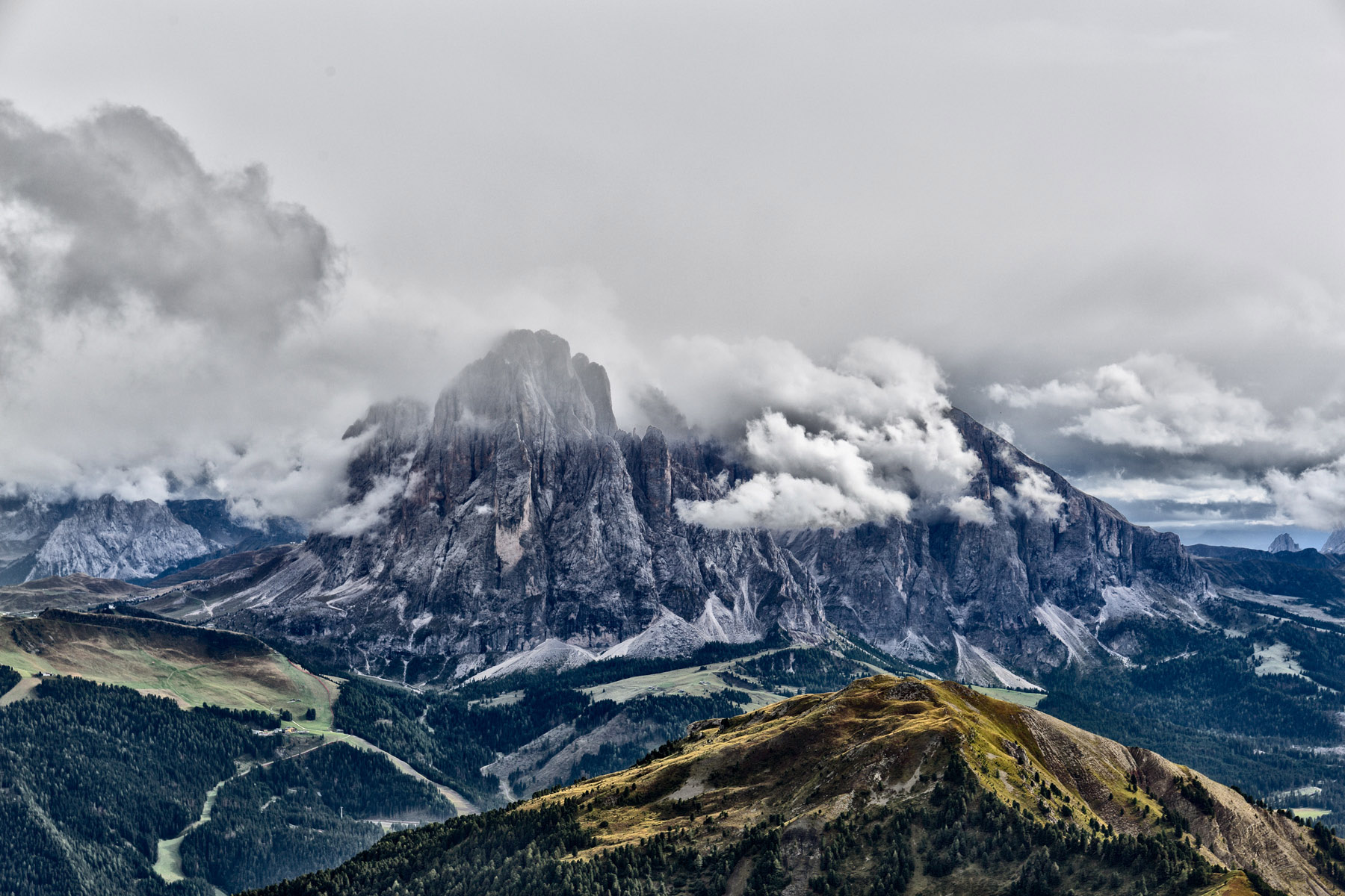 Sassolungo e Sassopiatto fotografati dal Seceda IMG_4504