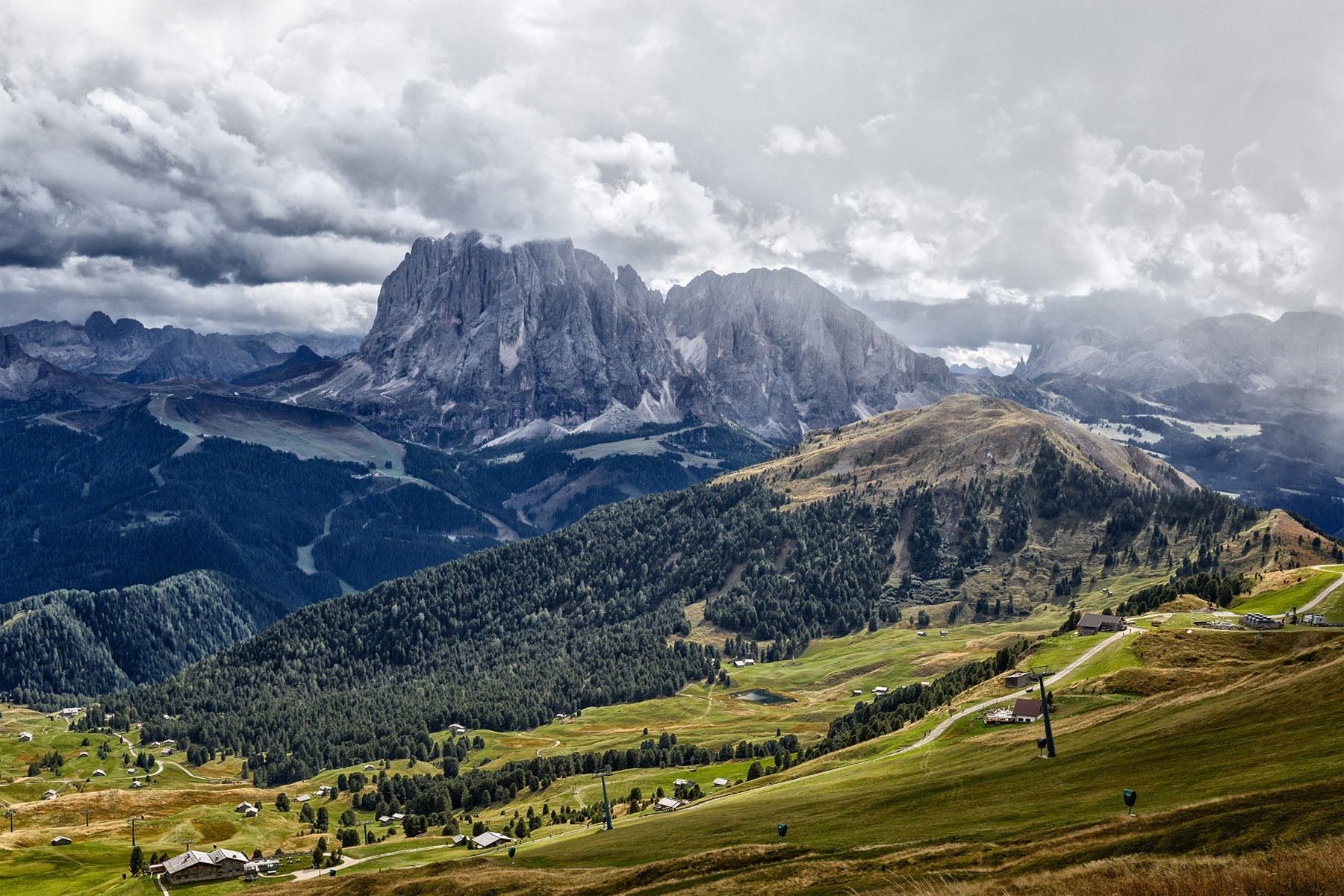 Sassolungo e Sassopiatto fotografati dal Seceda IMG_4472