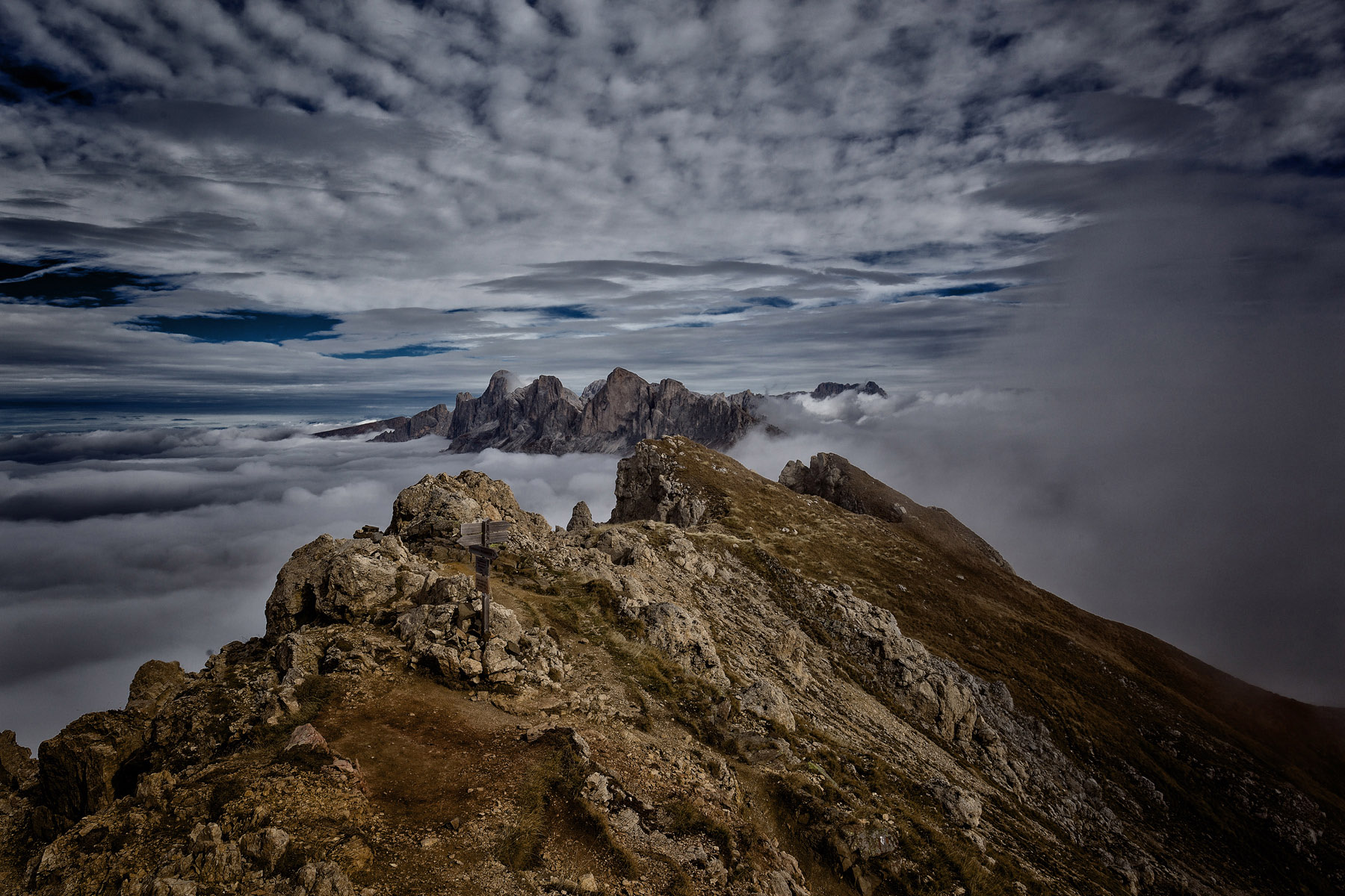vista del Catinaccio dalla cima del Latemar